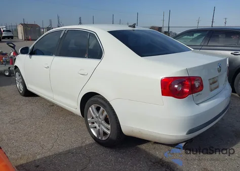 2007 Volkswagen Jetta 2.5 from USA, damaged, VIN 3VWRF71K07M116723